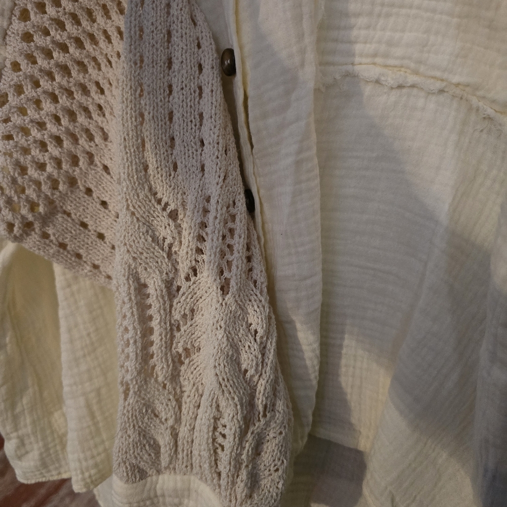 POL Oversize Boho Style Knit Sleeve Button-Down Shirt Blouse Small Fits Up 2 LG - Picture 3 of 7